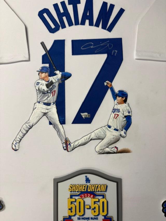 Shohei Ohtani Signed Jersey with double hand painted images 50/50