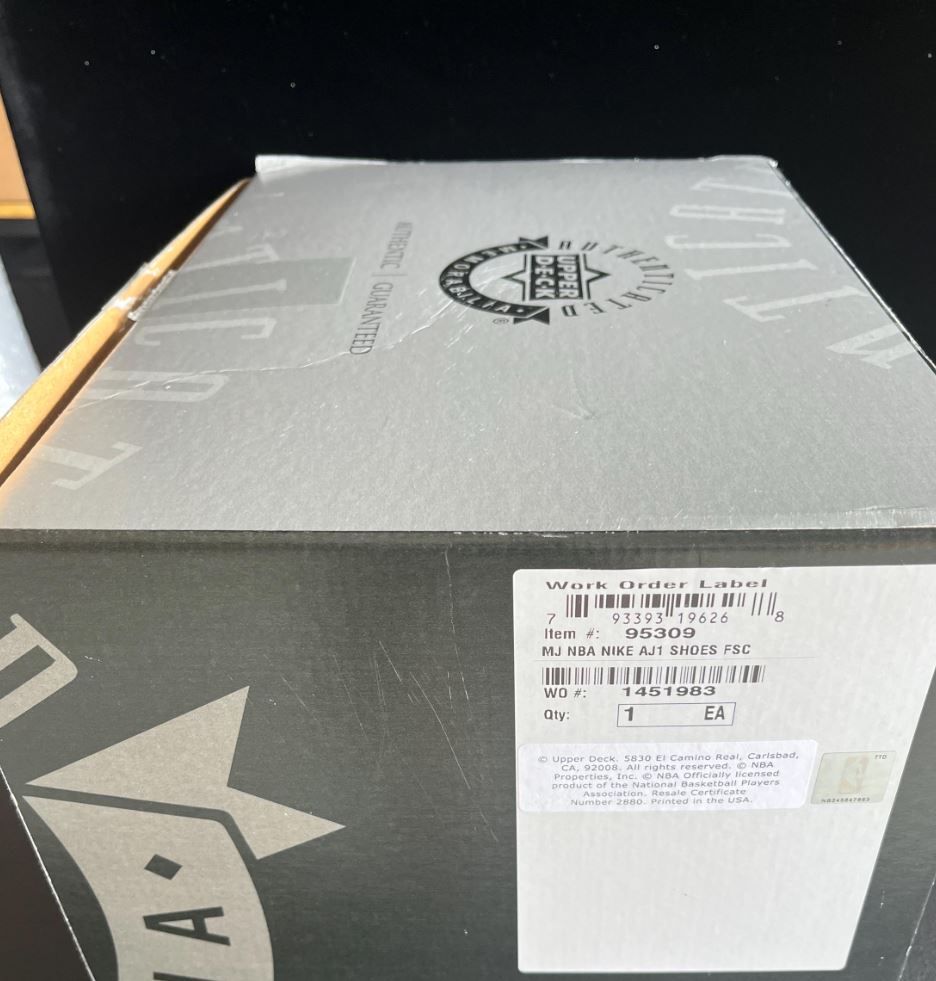 Michael Jordan Signed Shoe UDA Upper Deck Authrnticated