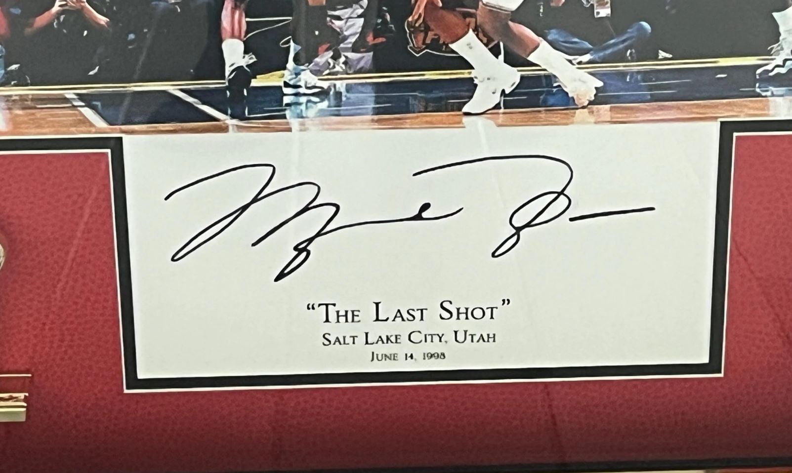 Michael Jordan Signed Last Shot Photo UDA Certified Custom Frame